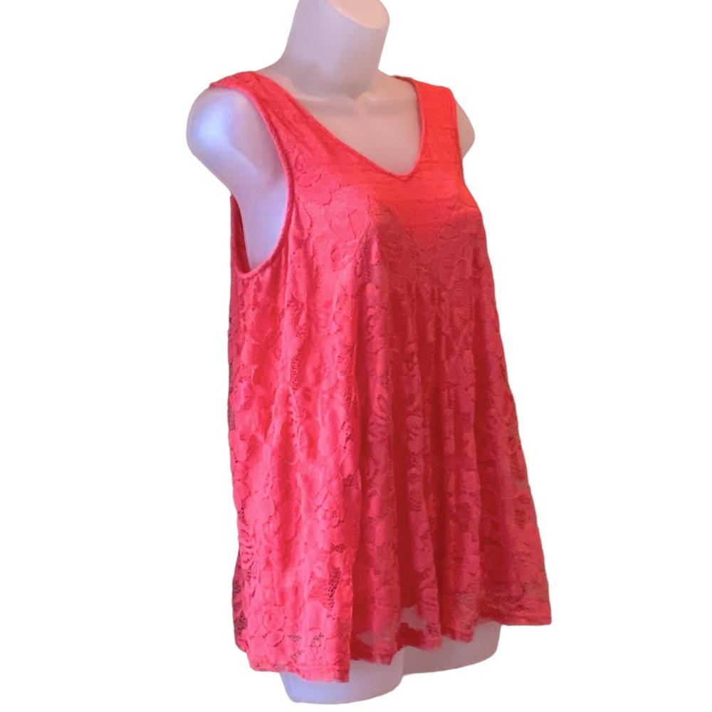 Doe & Rae Top Coral Lace V-neck Sleeveless Tank Size Medium